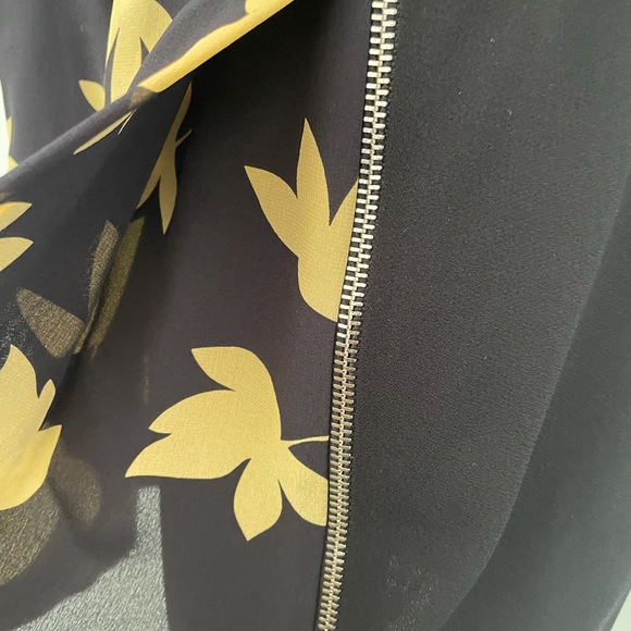 Versus dress - Picture 4 of 6